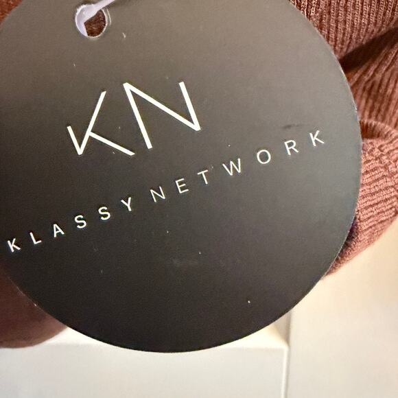 Klassy Network Bra Free Top XL Brown Ribbed Boat Neck Brami Tee Basic Layering - Picture 4 of 7